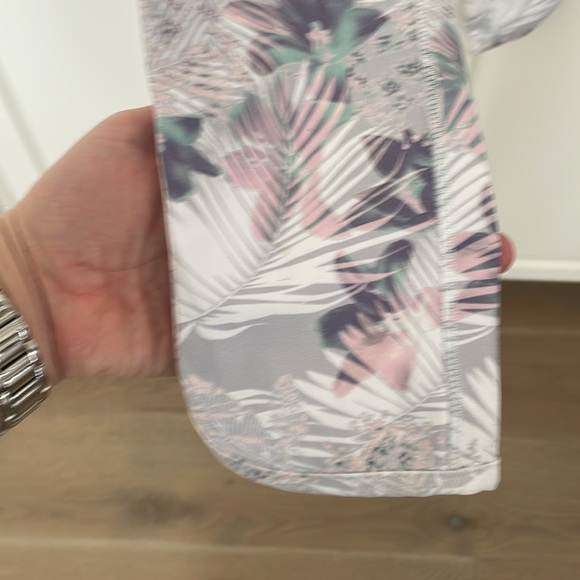 Kyodan Women’s Floral Print Leggings - Picture 3 of 6